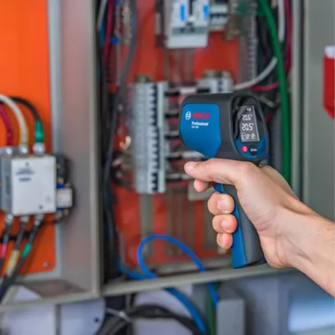 Bosch GIS 500 Professional High Accuracy Industrial Digital Infrared Temperature Measuring Device With -30°C To 500°C Temperature Range - Image 2